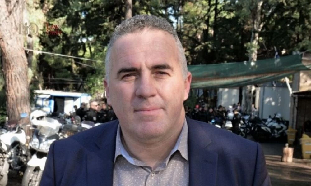 Μαυροειδάκος: Ο αστυνομικός που τράβηξε όπλο μέσα στην ΑΣΟΕΕ έκανε αυτό που έπρεπε